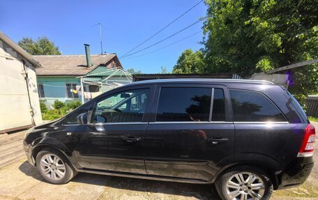 Opel Zafira B, 2011 год, 650 000 рублей, 4 фотография