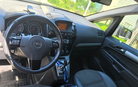Opel Zafira B, 2011 год, 650 000 рублей, 10 фотография
