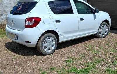 Renault Sandero II рестайлинг, 2017 год, 750 000 рублей, 1 фотография