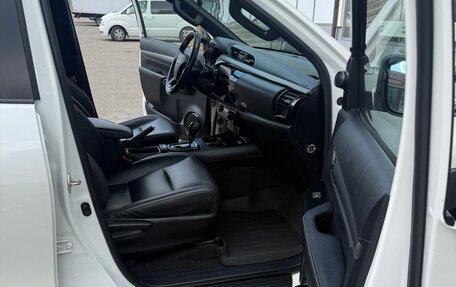 Toyota Hilux VIII, 2021 год, 5 200 000 рублей, 15 фотография