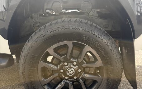 Toyota Hilux VIII, 2021 год, 5 200 000 рублей, 24 фотография