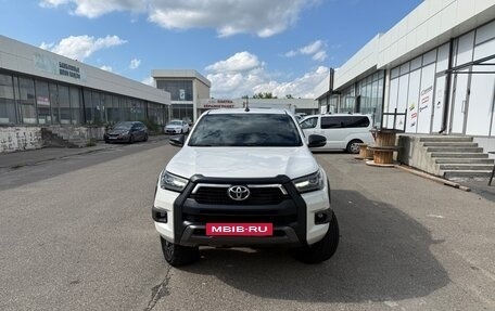 Toyota Hilux VIII, 2021 год, 5 200 000 рублей, 20 фотография