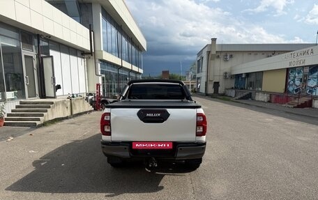 Toyota Hilux VIII, 2021 год, 5 200 000 рублей, 22 фотография