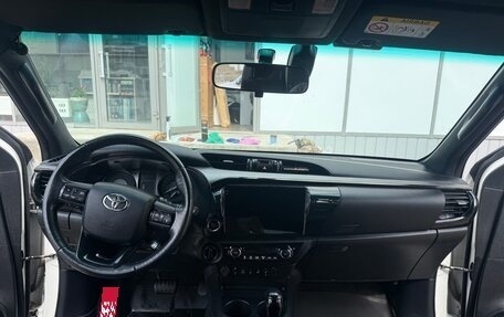 Toyota Hilux VIII, 2021 год, 5 200 000 рублей, 14 фотография
