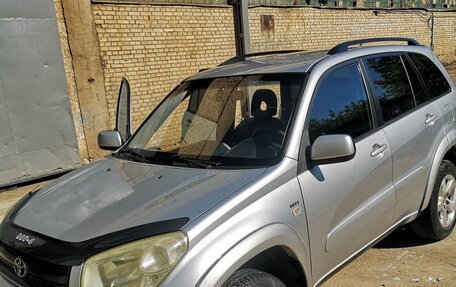 Toyota RAV4, 2004 год, 880 000 рублей, 2 фотография