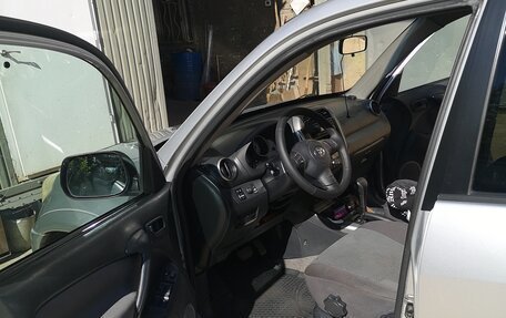 Toyota RAV4, 2004 год, 880 000 рублей, 5 фотография