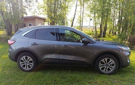 Ford Escape, 2022 год, 2 470 000 рублей, 2 фотография