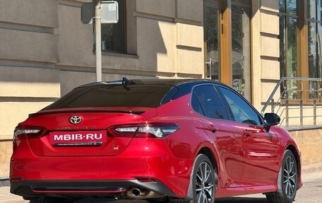 Toyota Camry, 2021 год, 3 150 000 рублей, 6 фотография