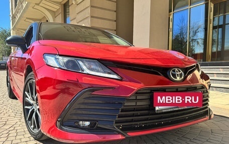 Toyota Camry, 2021 год, 3 150 000 рублей, 10 фотография