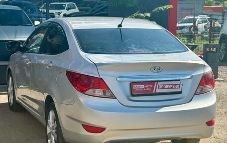 Hyundai Solaris II рестайлинг, 2011 год, 559 000 рублей, 9 фотография