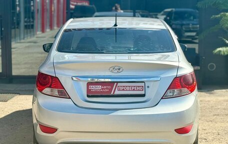 Hyundai Solaris II рестайлинг, 2011 год, 559 000 рублей, 10 фотография