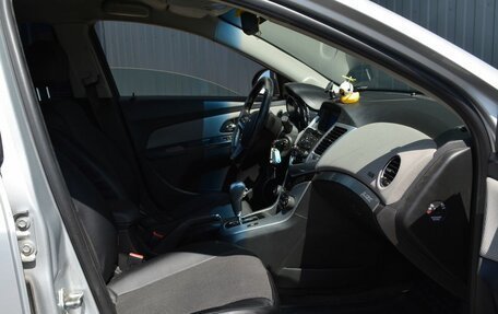 Chevrolet Cruze II, 2011 год, 779 999 рублей, 17 фотография
