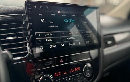 Mitsubishi Outlander III рестайлинг 3, 2019 год, 2 569 000 рублей, 20 фотография