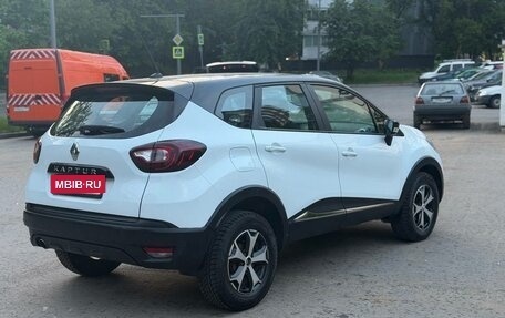 Renault Kaptur I рестайлинг, 2021 год, 1 200 000 рублей, 5 фотография
