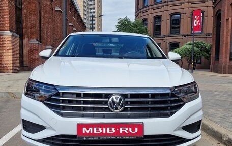 Volkswagen Jetta VII, 2021 год, 1 650 000 рублей, 2 фотография