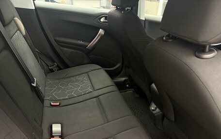 Peugeot 2008 II, 2014 год, 739 000 рублей, 15 фотография