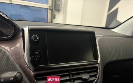 Peugeot 2008 II, 2014 год, 739 000 рублей, 9 фотография