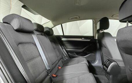 Volkswagen Passat B8 рестайлинг, 2019 год, 2 380 000 рублей, 16 фотография