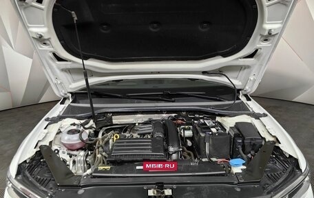Volkswagen Passat B8 рестайлинг, 2019 год, 2 380 000 рублей, 11 фотография