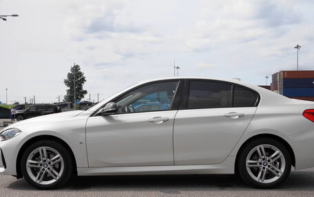 BMW 1 серия, 2022 год, 1 880 000 рублей, 3 фотография