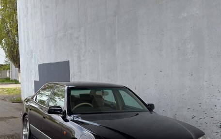 Toyota Celsior III, 1998 год, 1 150 000 рублей, 9 фотография