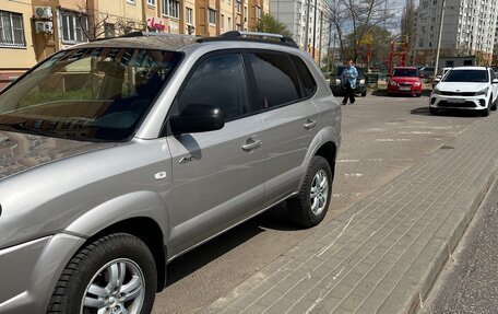 Hyundai Tucson III, 2006 год, 650 000 рублей, 5 фотография