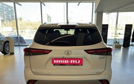 Toyota Highlander, 2026 год, 5 500 000 рублей, 6 фотография