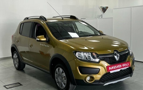Renault Sandero II рестайлинг, 2017 год, 1 030 000 рублей, 2 фотография