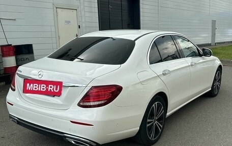 Mercedes-Benz E-Класс, 2020 год, 3 339 000 рублей, 4 фотография
