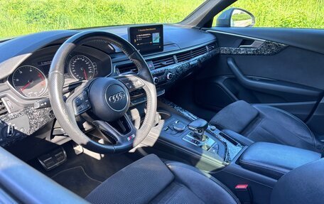 Audi A4, 2017 год, 2 300 000 рублей, 9 фотография