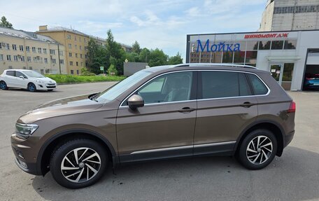 Volkswagen Tiguan II, 2018 год, 2 800 000 рублей, 5 фотография