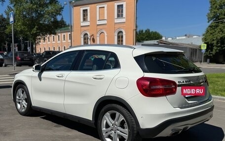 Mercedes-Benz GLA, 2016 год, 2 120 000 рублей, 9 фотография