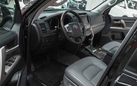 Toyota Land Cruiser 200, 2008 год, 2 550 000 рублей, 6 фотография