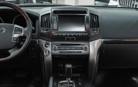 Toyota Land Cruiser 200, 2008 год, 2 550 000 рублей, 15 фотография