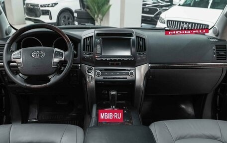 Toyota Land Cruiser 200, 2008 год, 2 550 000 рублей, 14 фотография