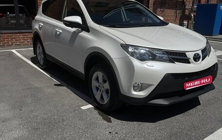 Toyota RAV4, 2013 год, 2 000 000 рублей, 1 фотография