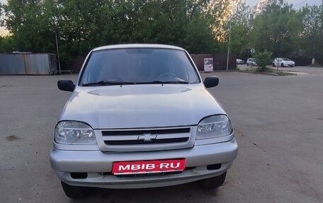 Chevrolet Niva I рестайлинг, 2002 год, 449 000 рублей, 1 фотография