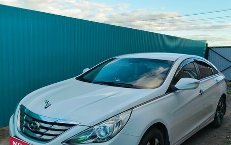Hyundai Sonata VI, 2012 год, 1 250 000 рублей, 1 фотография