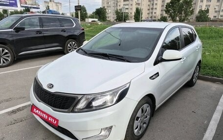 KIA Rio III рестайлинг, 2014 год, 990 000 рублей, 1 фотография