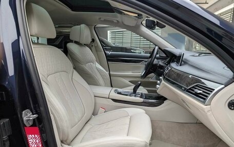 BMW 7 серия, 2016 год, 3 349 000 рублей, 12 фотография