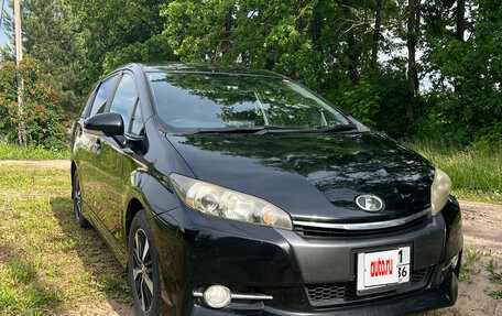 Toyota Wish II, 2013 год, 1 560 000 рублей, 2 фотография