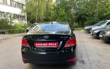 Hyundai Solaris II рестайлинг, 2015 год, 830 000 рублей, 3 фотография