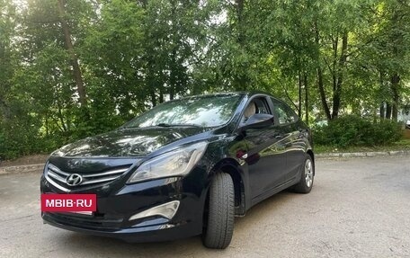 Hyundai Solaris II рестайлинг, 2015 год, 830 000 рублей, 2 фотография