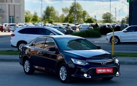 Toyota Camry, 2017 год, 1 980 000 рублей, 3 фотография