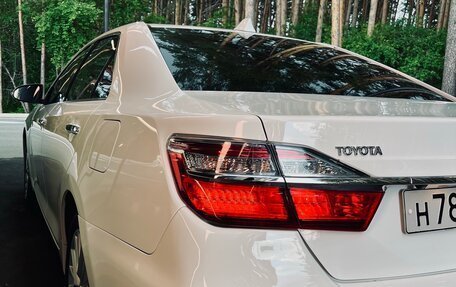 Toyota Camry, 2015 год, 2 100 000 рублей, 10 фотография