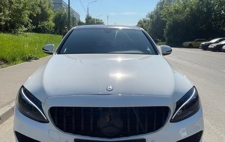 Mercedes-Benz C-Класс, 2015 год, 2 780 000 рублей, 2 фотография