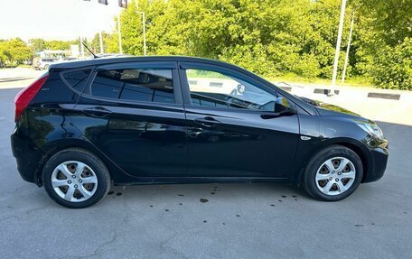 Hyundai Solaris II рестайлинг, 2013 год, 749 000 рублей, 4 фотография