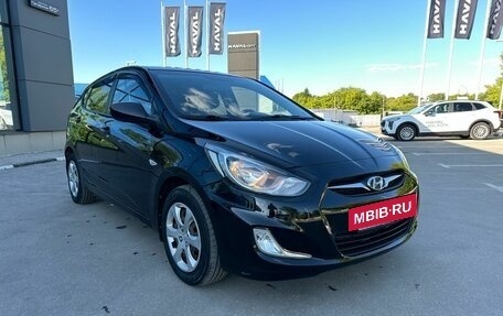 Hyundai Solaris II рестайлинг, 2013 год, 749 000 рублей, 5 фотография