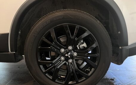 Mitsubishi Outlander III рестайлинг 3, 2022 год, 3 135 000 рублей, 19 фотография