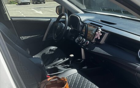 Toyota RAV4, 2013 год, 2 000 000 рублей, 17 фотография